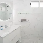Modern Ponderosa, Americas Apartament
