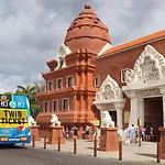 아파트 Modern Ponderosa, Americas *