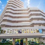 Modern Ponderosa, Americas 아파트 아데제