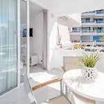 아파트 Modern Ponderosa, Americas 아데제