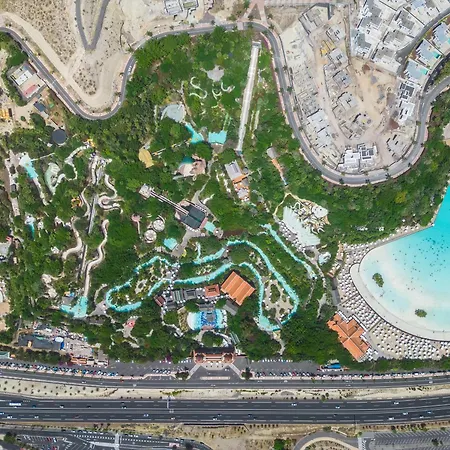 Modern Ponderosa, Americas Apartmán