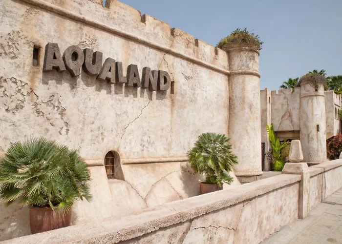 Modern Ponderosa, Americas * Costa Adeje (Tenerife)